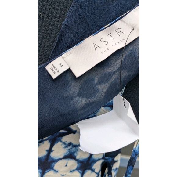 Anthropologie ASTR The Label Blue/ White Midi Dress Size Medium NWT - Picture 4 of 12